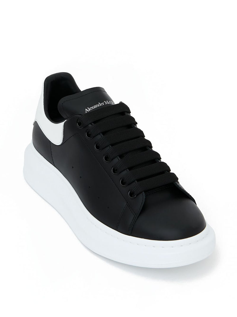 Alexander McQueen - Black and White
