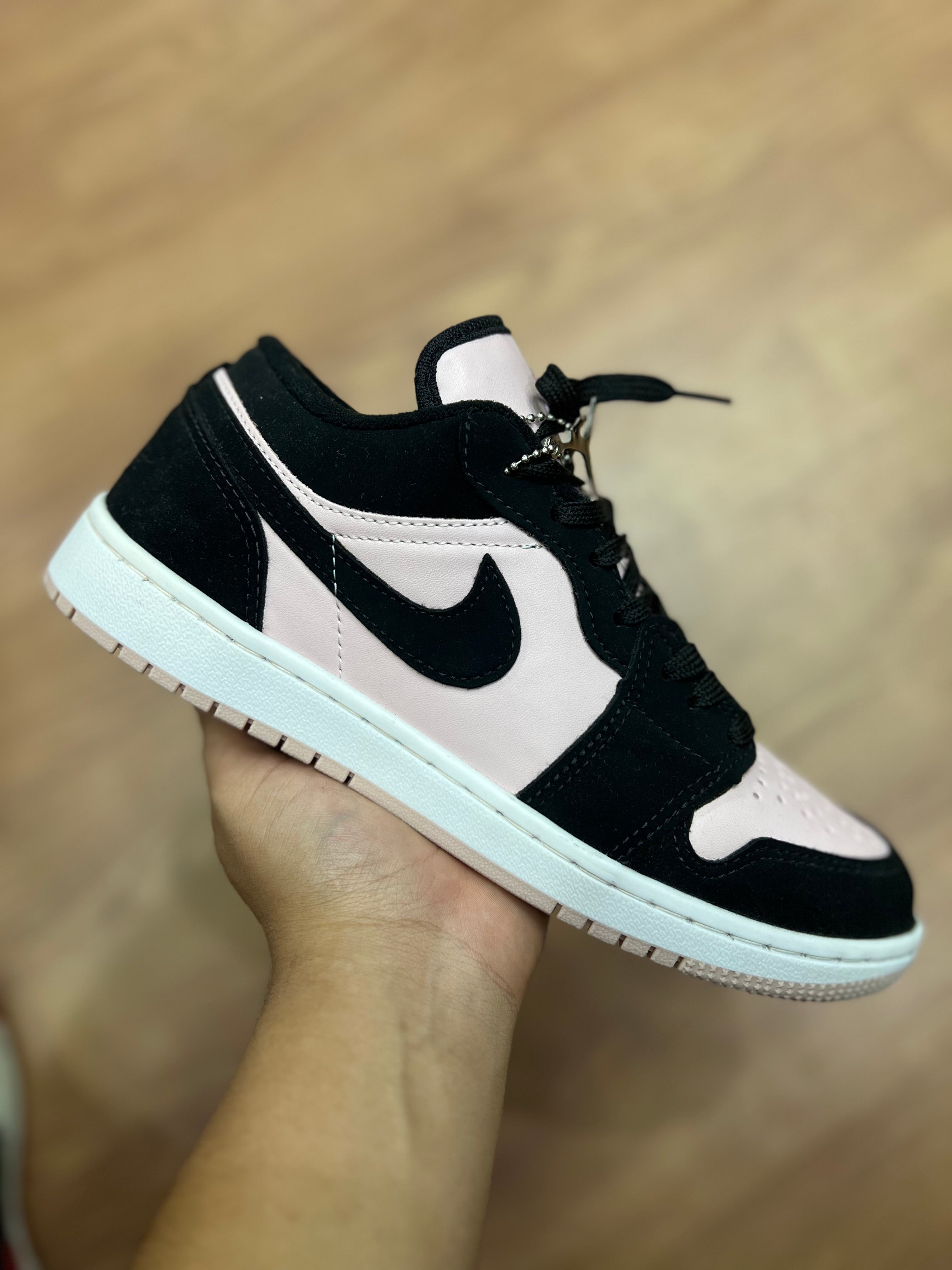 Air Jordan 1 Low 'Guava Ice'