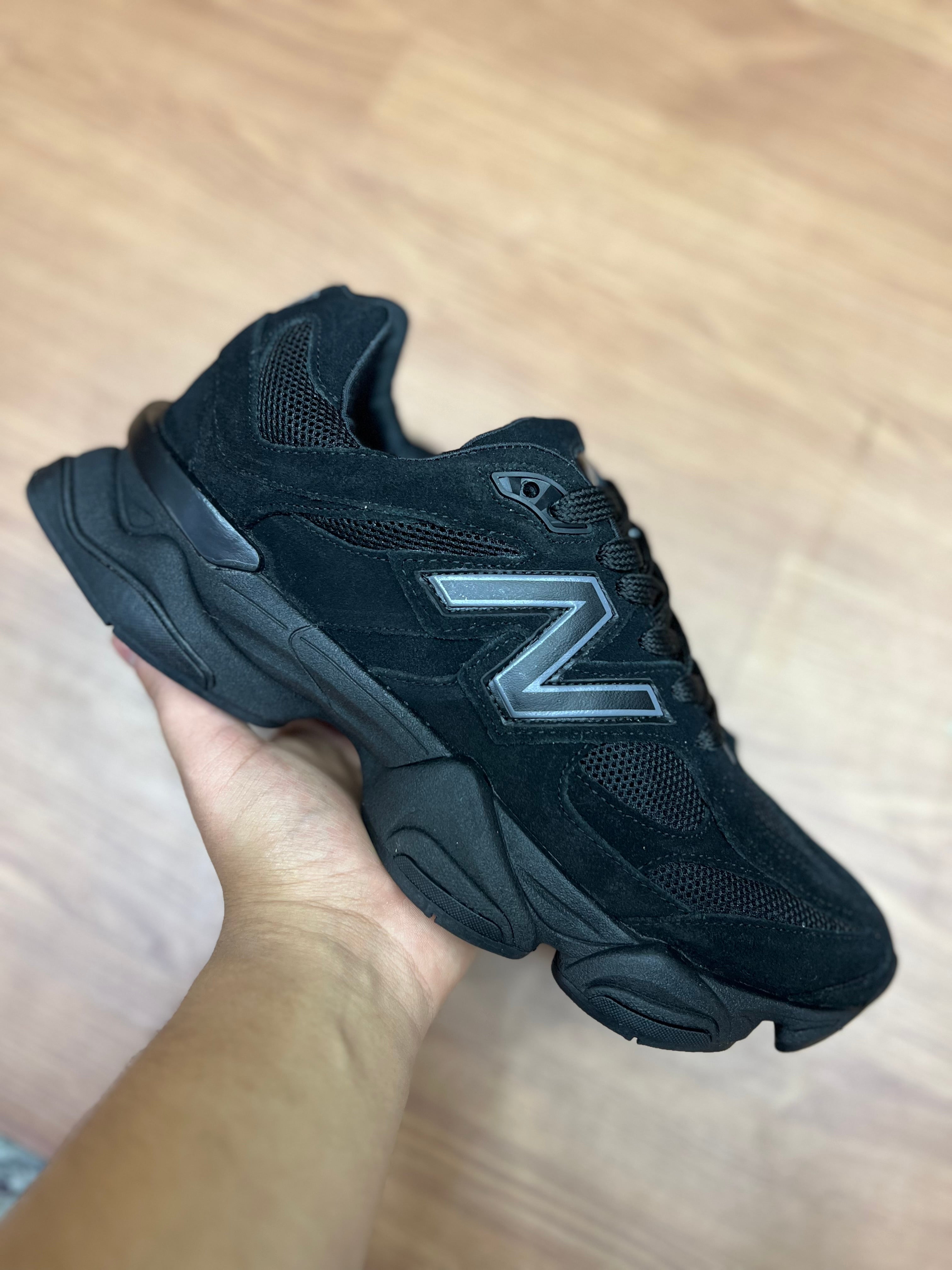 NB 9060 "Black “