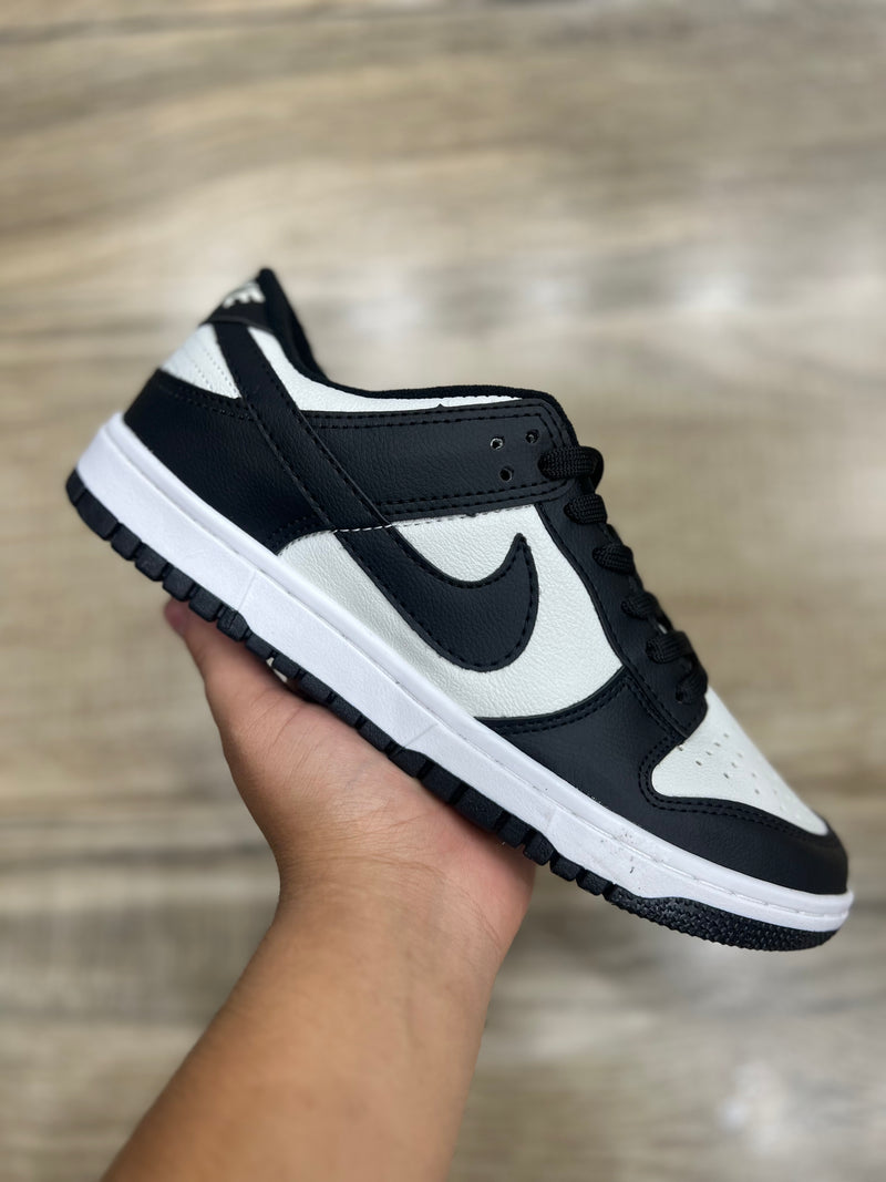Dunk Low 'Black White'