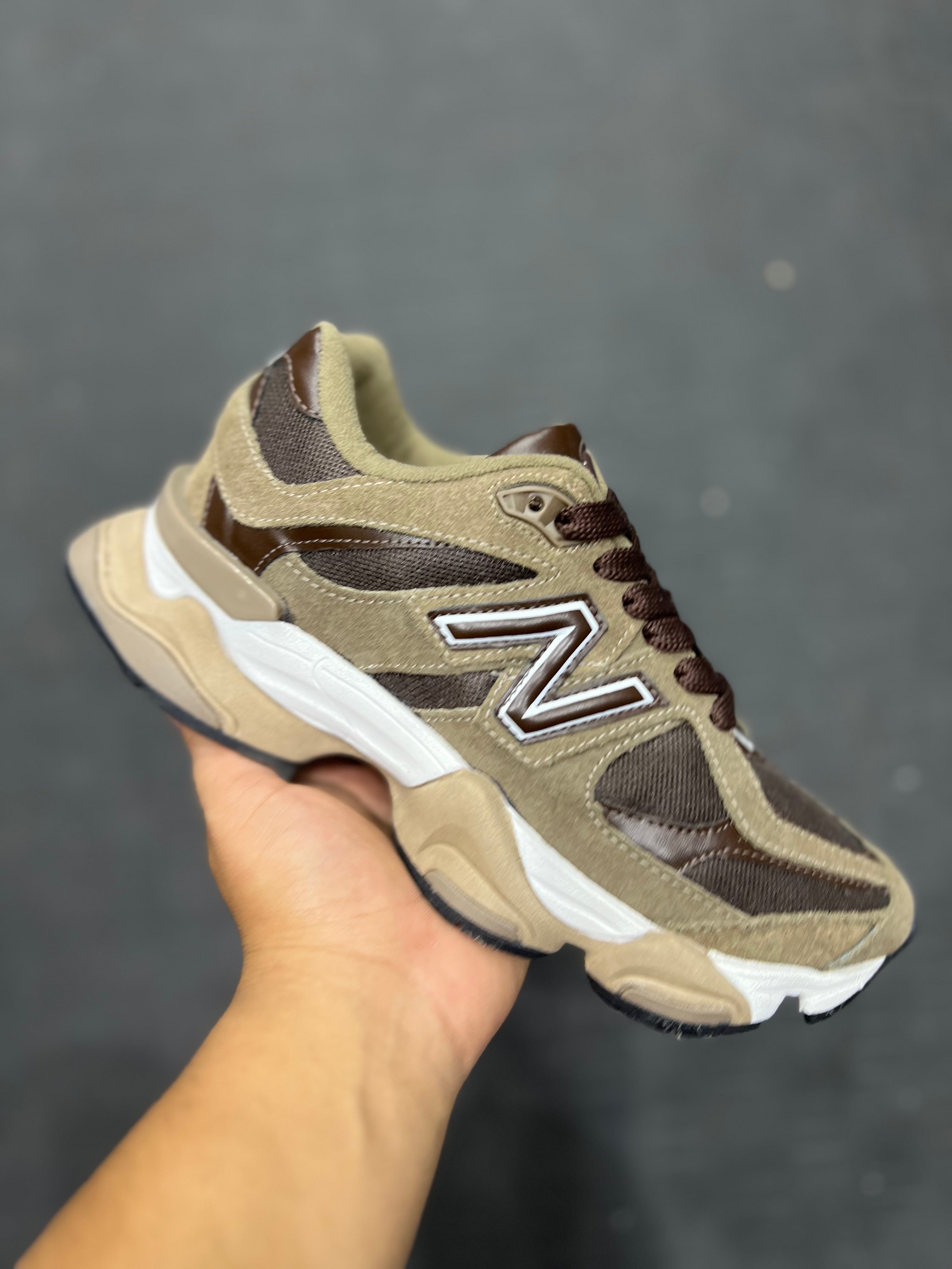 NB 9060 'marrom