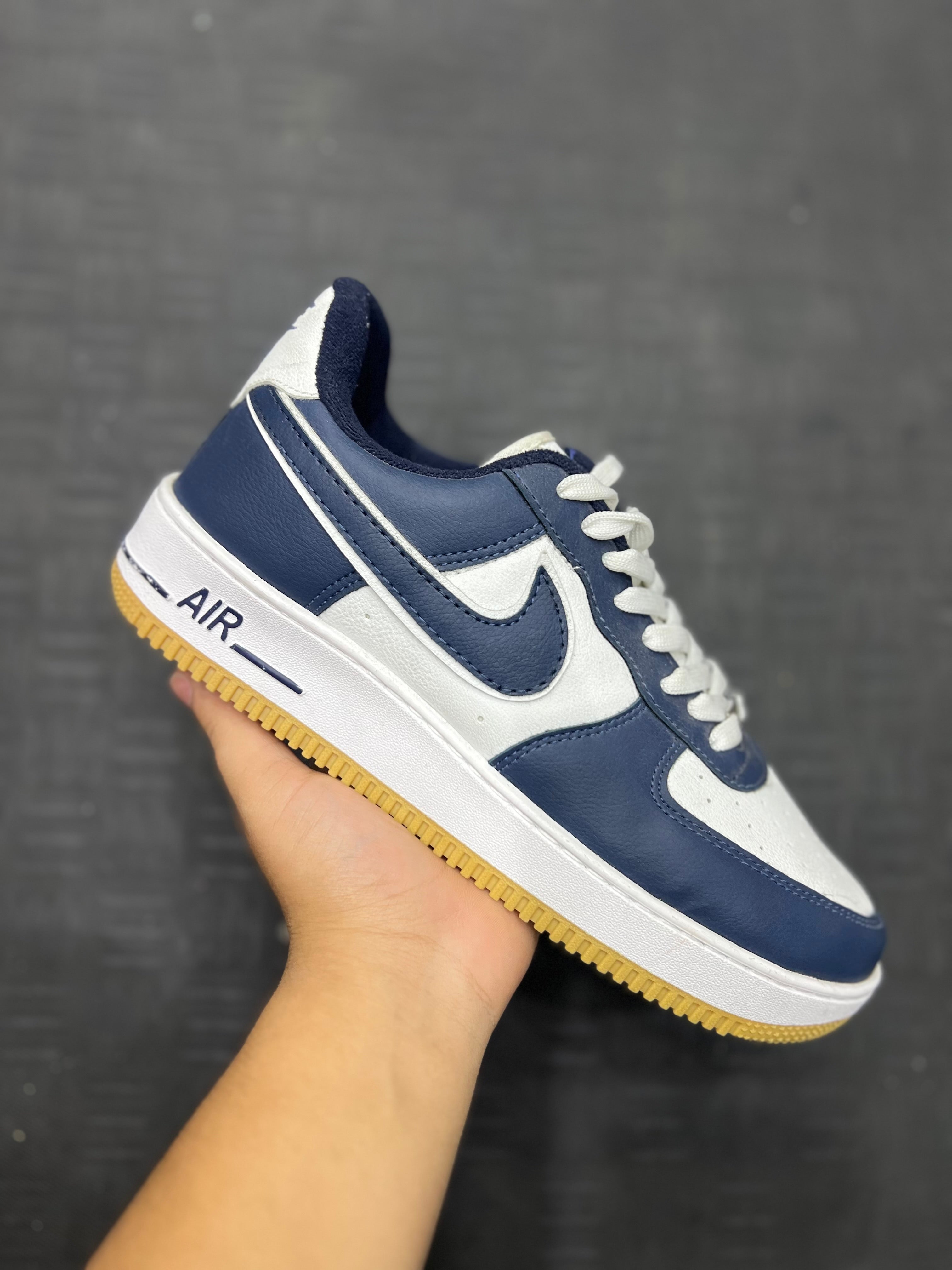 Air Force 1 '07 LV8 'College Pack - Midnight Nav