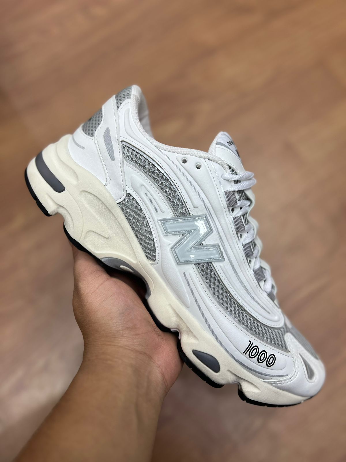 NEW Balance 1000