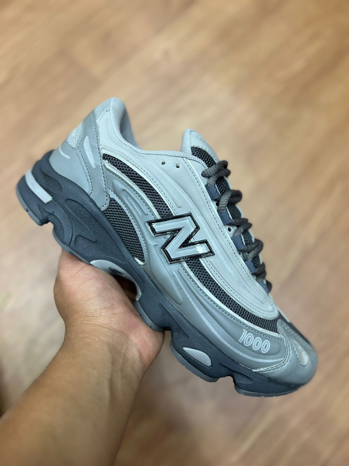 NEW Balance 1000