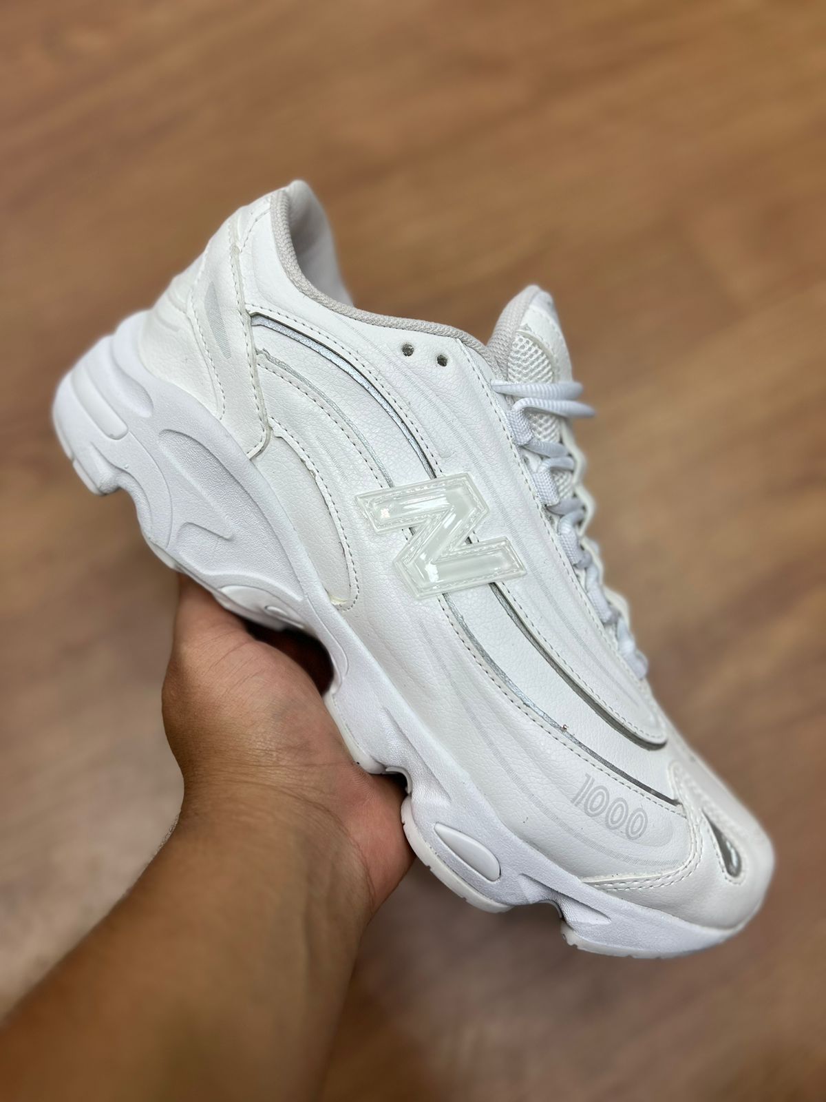 NEW Balance 1000