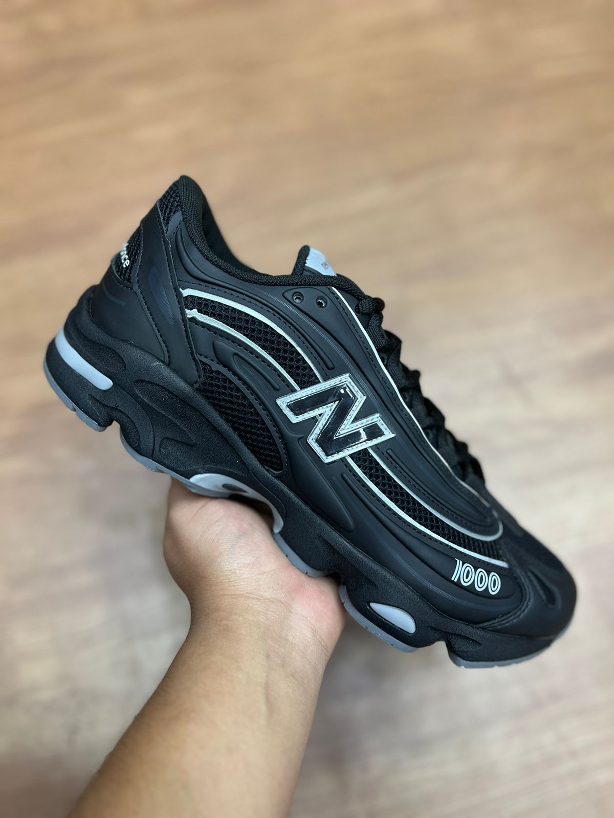 NEW Balance 1000